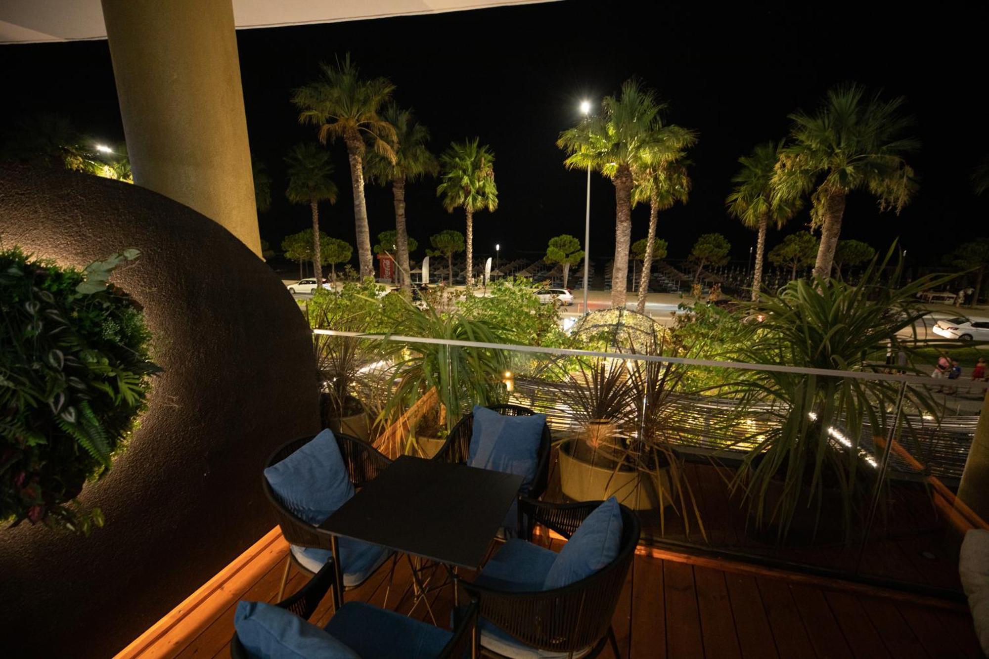 Mustafa Suites Vlorë エクステリア 写真