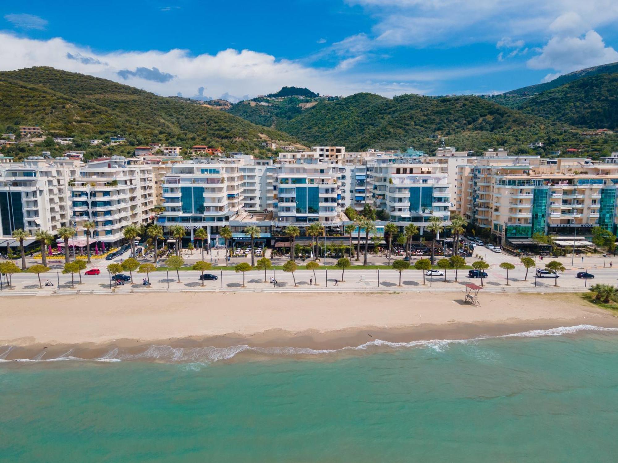 Mustafa Suites Vlorë エクステリア 写真