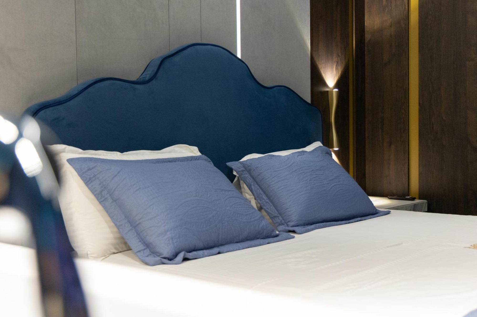Mustafa Suites Vlorë エクステリア 写真