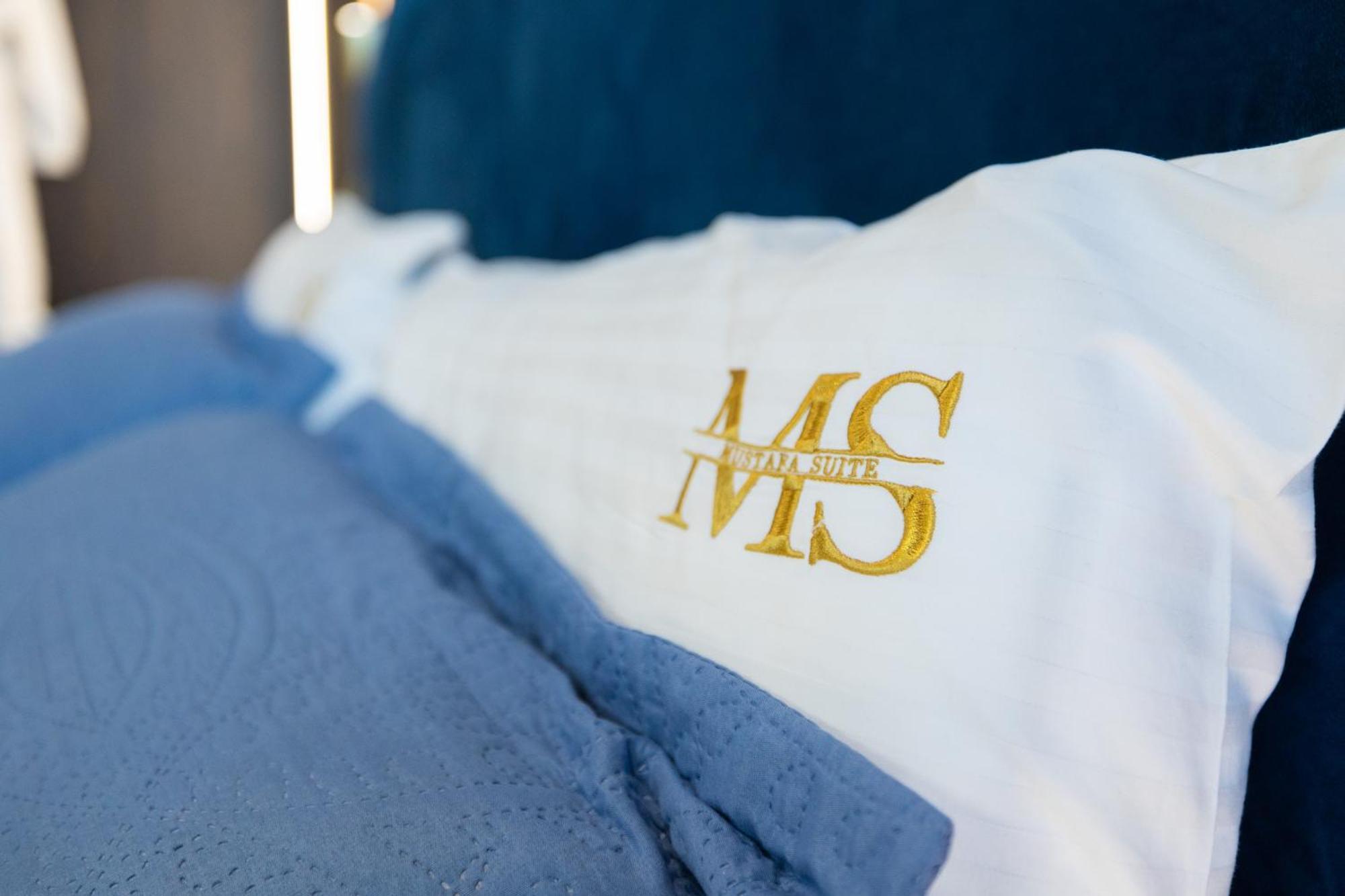 Mustafa Suites Vlorë エクステリア 写真
