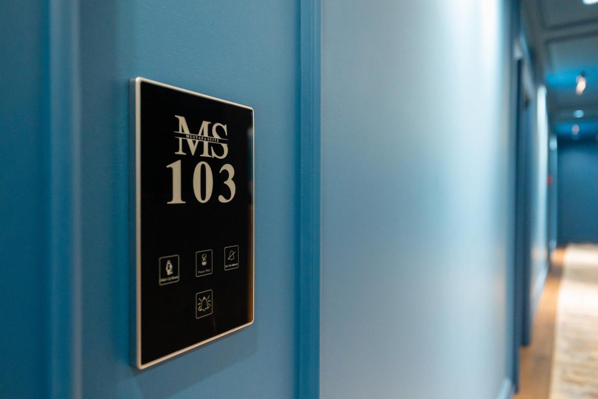 Mustafa Suites Vlorë エクステリア 写真
