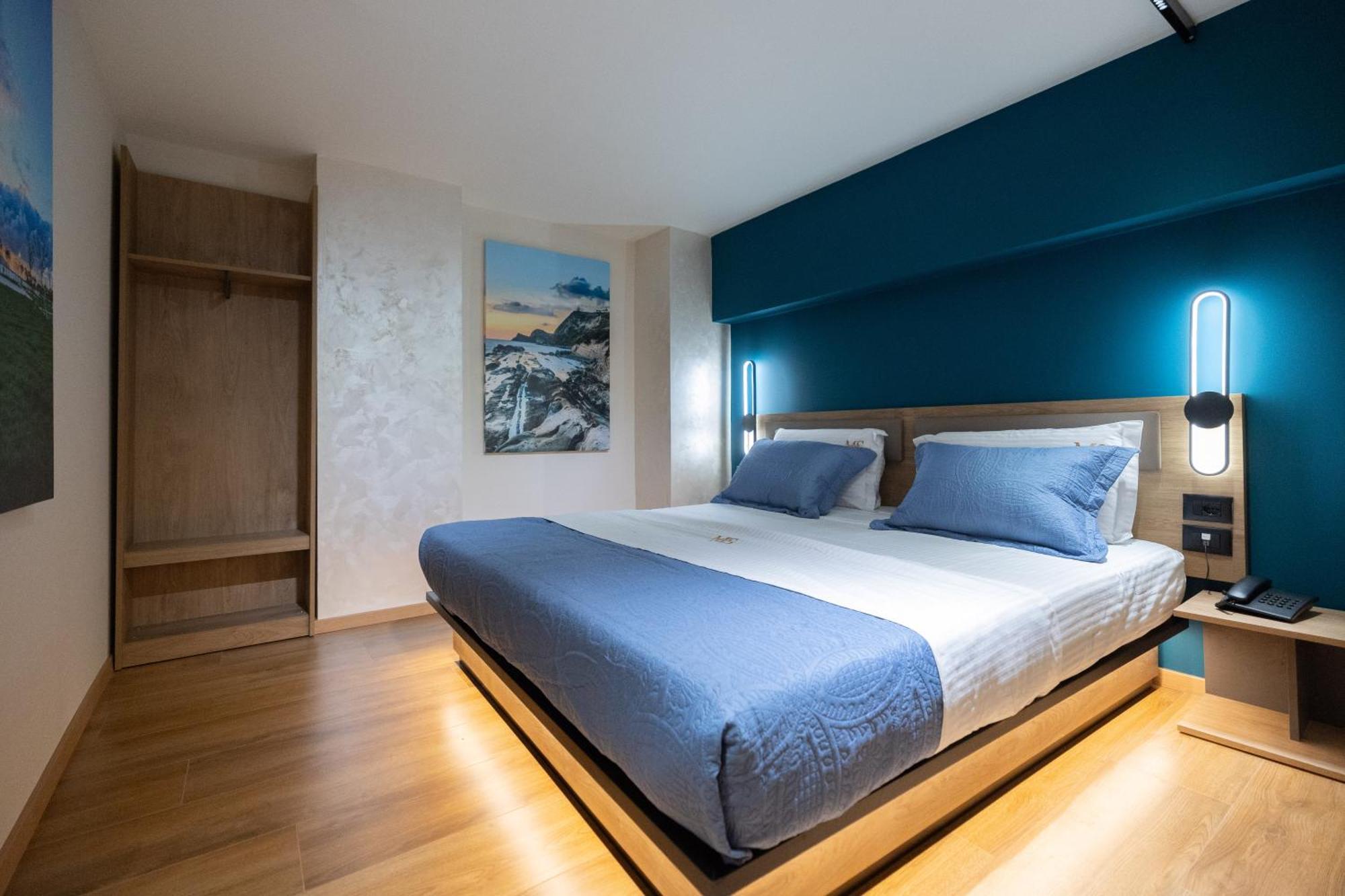 Mustafa Suites Vlorë エクステリア 写真